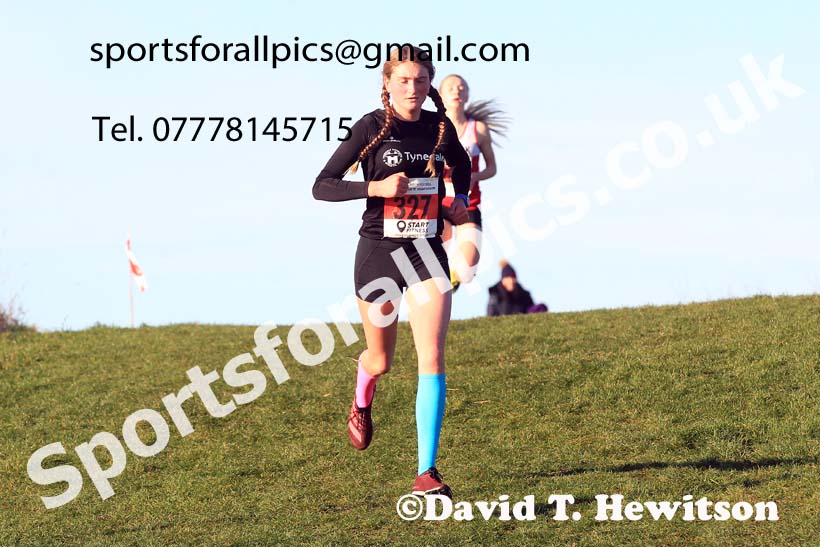 Girls under-15s, 2022 North Eastern Cross Country Champs., Temple Park, South Shields.  Photo: David T. Hewitson/Sports for All Pics